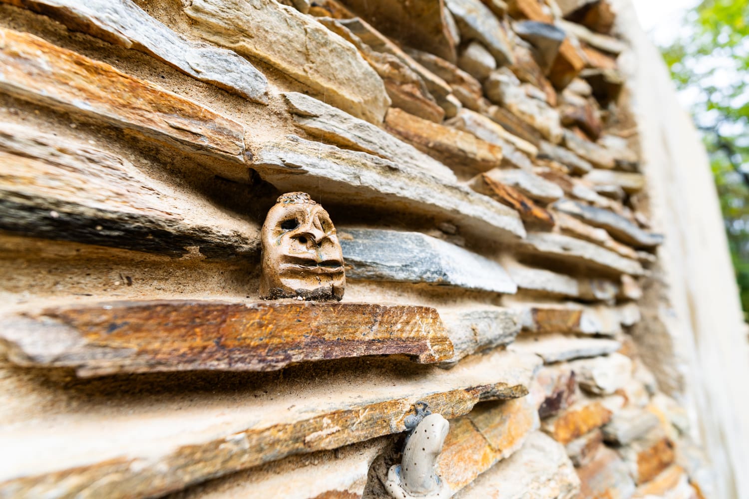 SMP Small Sclulture in the rocks